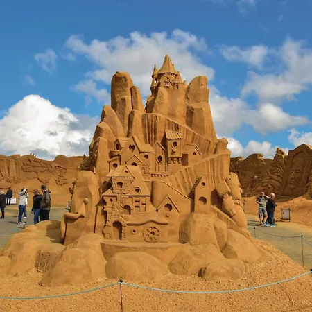 Lovely In With Sauna بيت للعطل *